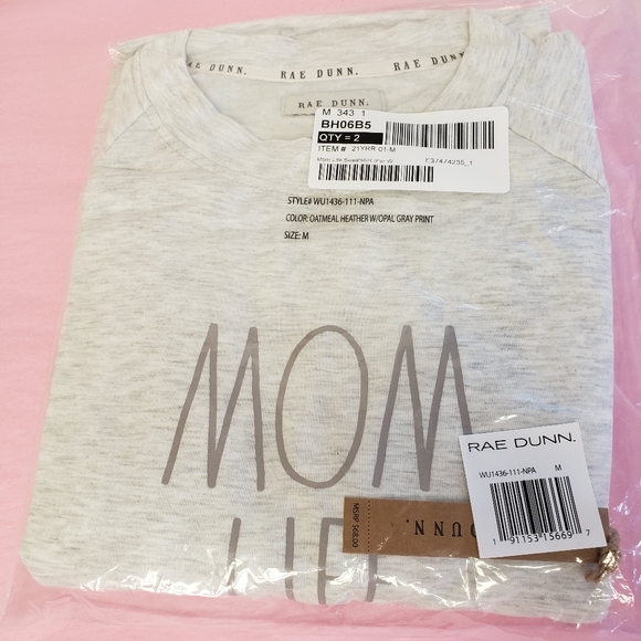 REDUCED Dunn Sweatshirt “MOM LIFE” Size MEDIUM - Picture 3 of 4